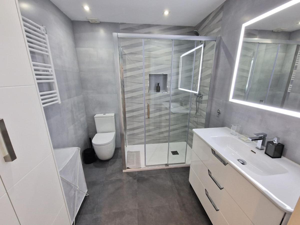 Emerald Apartment - Spacious Modern 2 Bedroom Benalmádena Zewnętrze zdjęcie